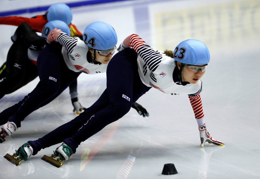 Le sud coreane Shim Suk-hee e Choi Min-jeong in azione durante la finale (Reuters)